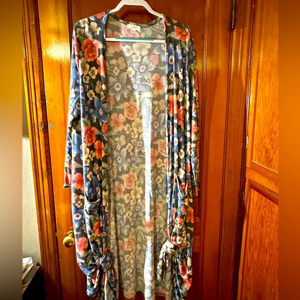 LuLaRoe Large Sarah